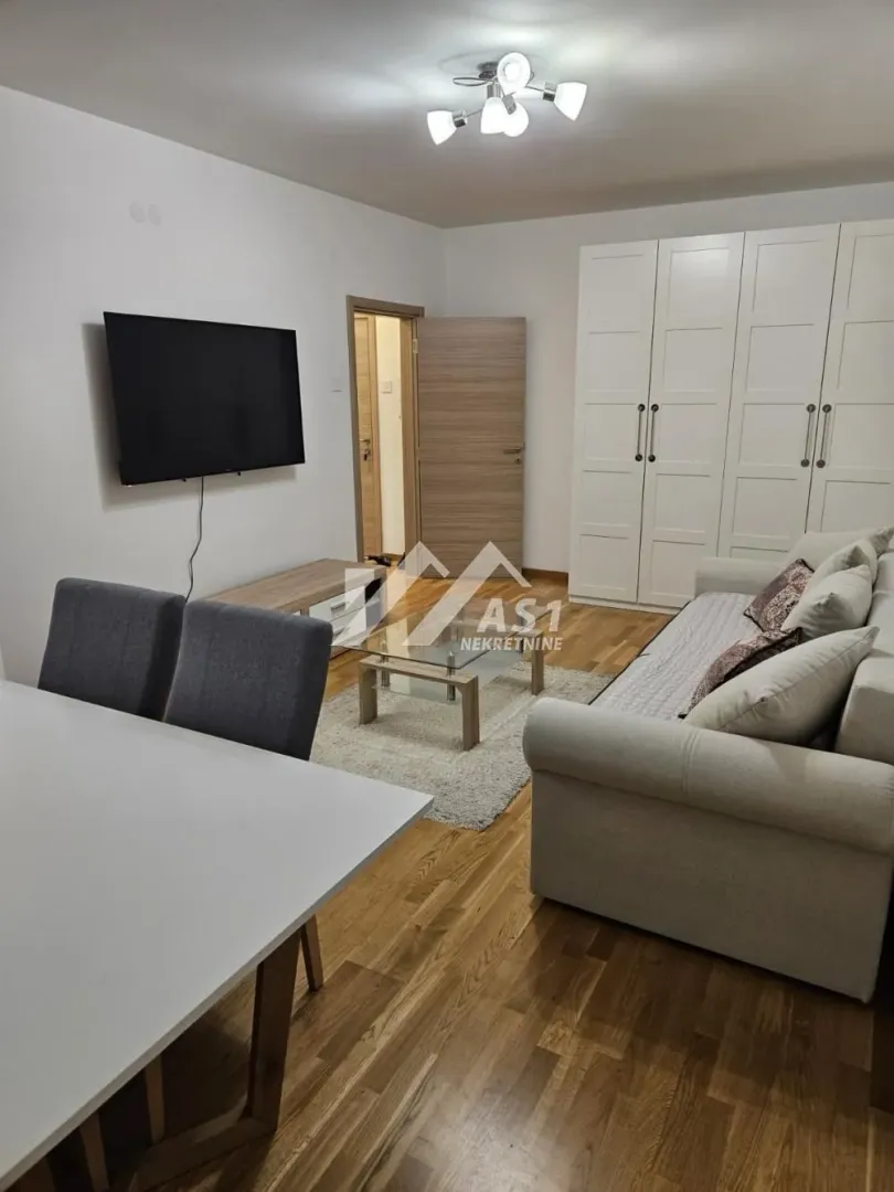 Izdavanje, dvosoban stan, 57m², Jugovićevo, Novi Sad Sve Podlokacije