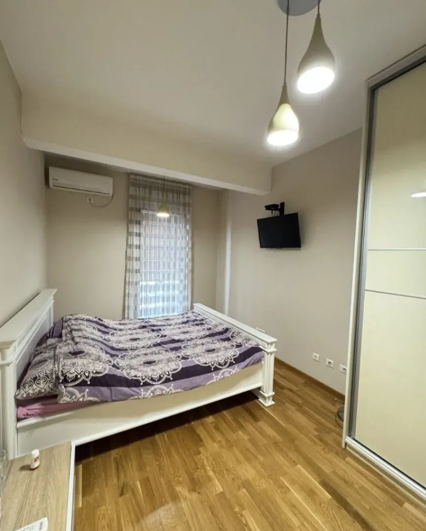Izdavanje, trosoban stan, 95m², Kruševac, Podgorica