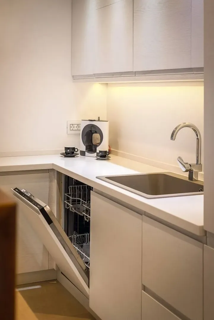 Rent, two bedroom apartment, 178m², Dukley Gardens, Budva