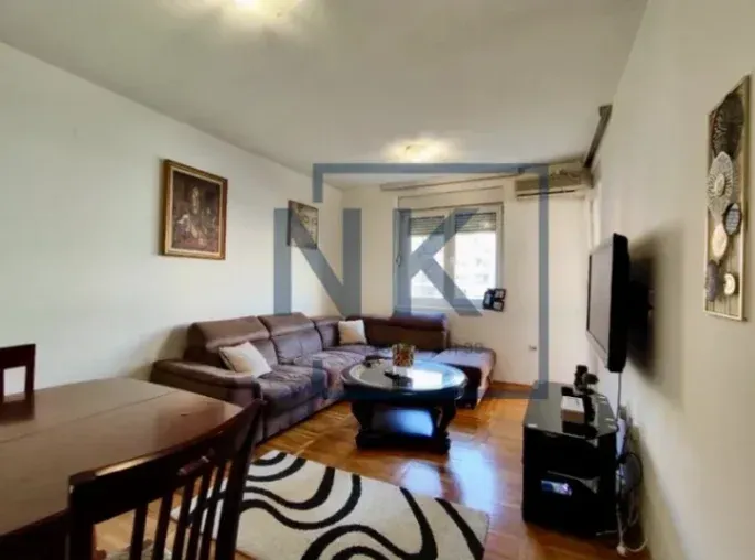 Izdavanje, dvosoban stan, 64m², Stari Aerodrom, Podgorica