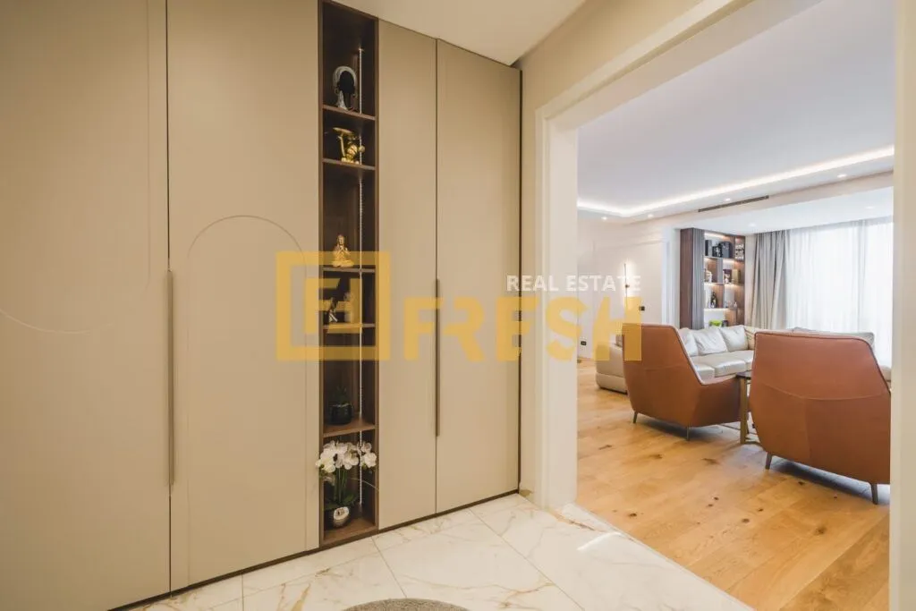 Prodaja, trosoban stan, 149m², Centar, Podgorica