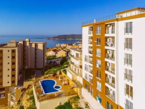 Sale, one bedroom apartment, 110m², Bečići, Budva - image 1