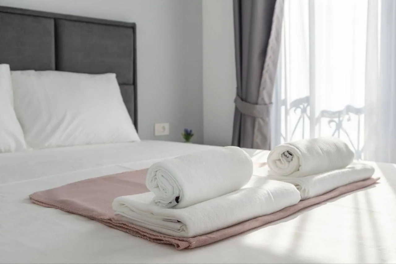 Rent, two bedroom apartment, 55m², Bečići, Budva