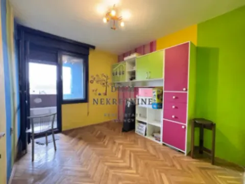 Prodaja, trosoban stan, 96m², Blok 6, Podgorica - image 5