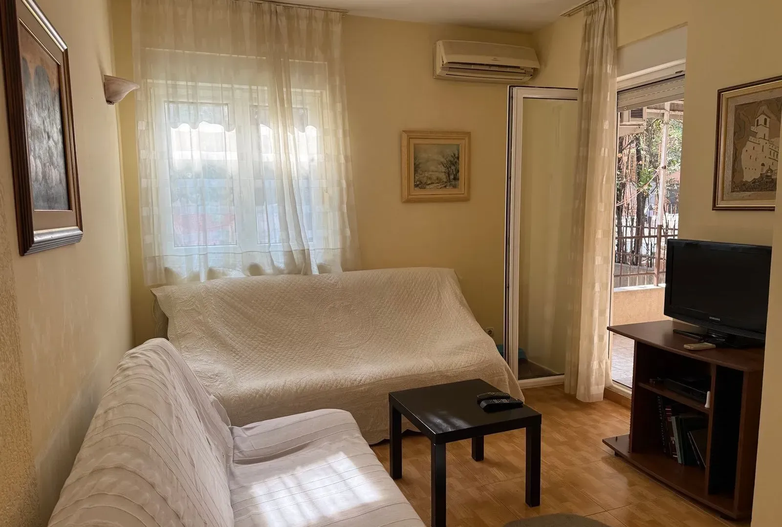Izdavanje, dvosoban stan, 60m², Budva, Crna Gora