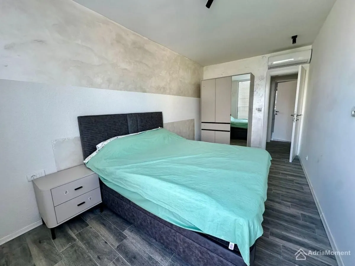 Prodaja, dvosoban stan, 85m², Đuraševići, Tivat