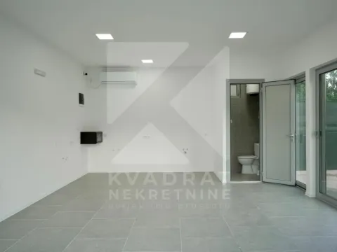 Izdavanje, poslovni prostor, 30m², Masline, Podgorica - image 2