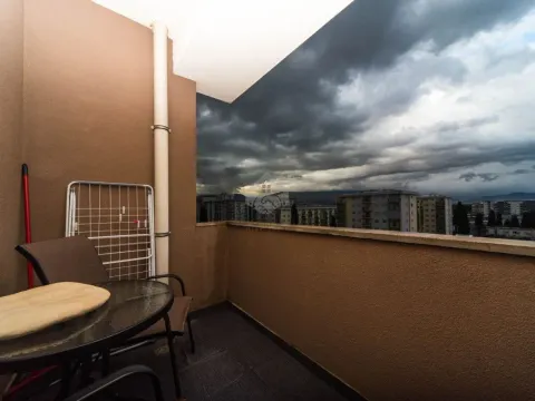 Izdavanje, jednosoban stan, 45m², Tuški Put, Podgorica - image 8