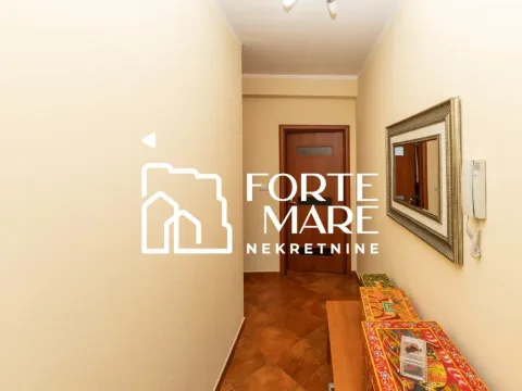 Sale, one bedroom apartment, 63m², Baošići, Herceg Novi - image 12