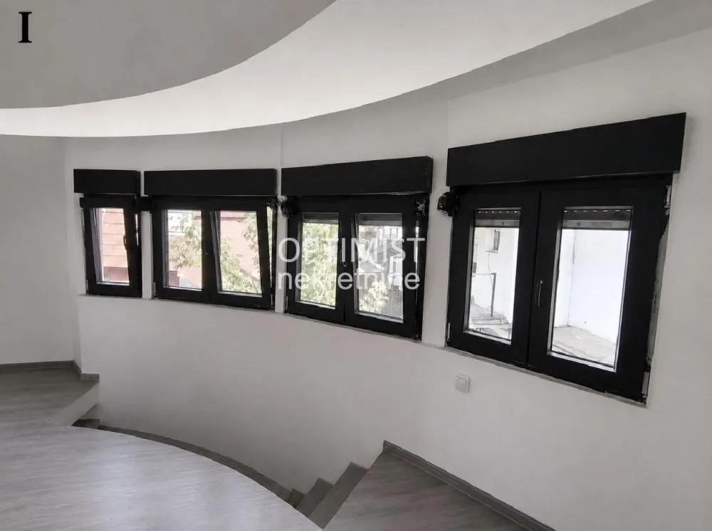 Rent, office space, 45m², Savski Venac, Beograd