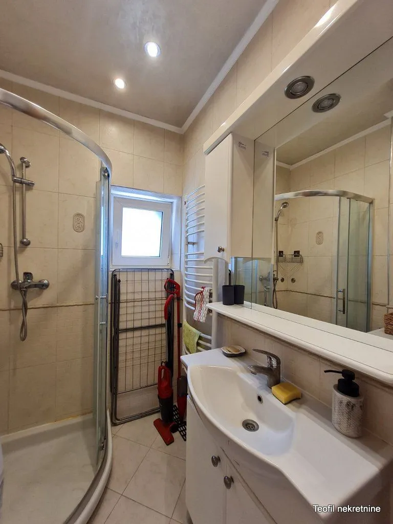 Izdavanje, jednosoban stan, 25m², Vračar, Šid