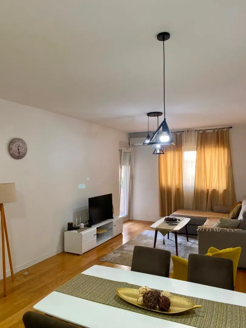 Prodaja, jednosoban stan, 49m², Central Point, Podgorica