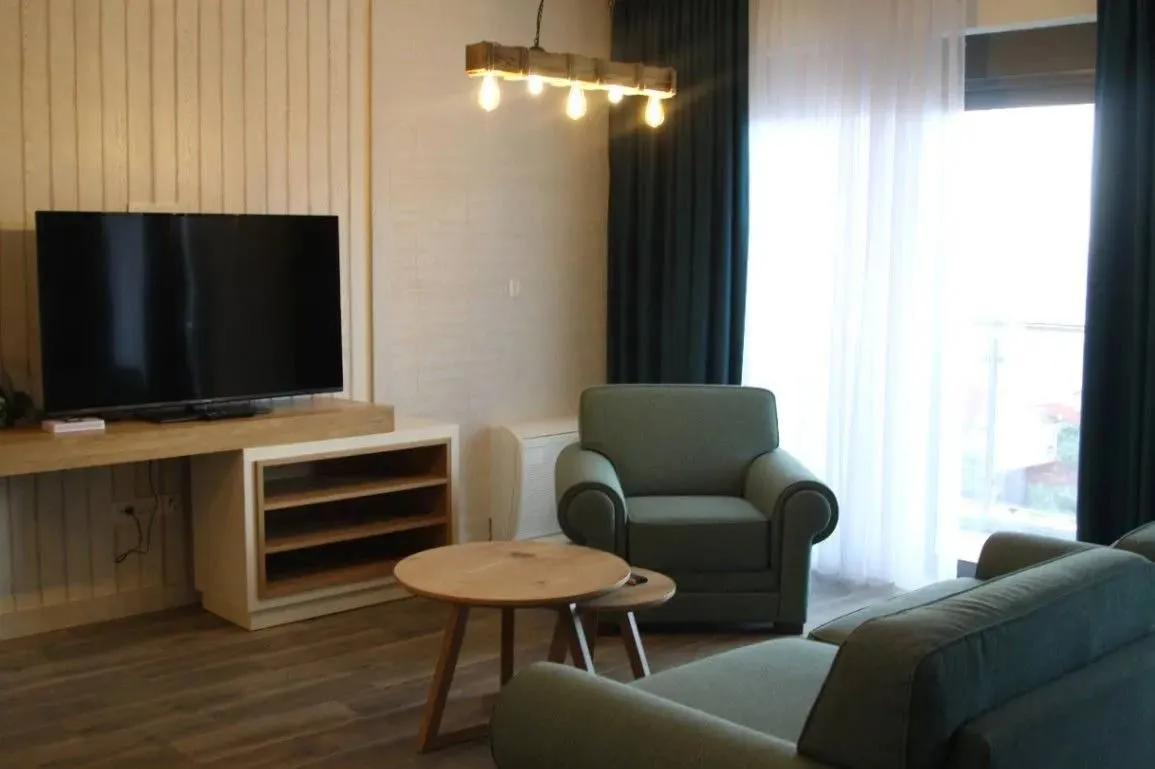 Rent, two bedroom apartment, 86m², Bečići, Budva