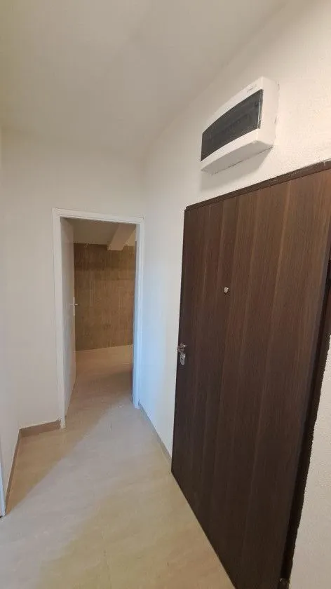 Rent, studio apartment, 32m², Blok 6, Podgorica