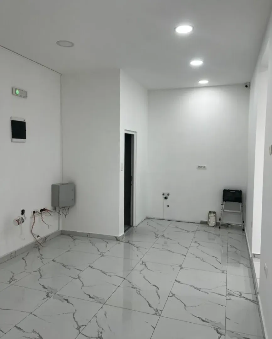 Rent, office space, 93m², Stari Aerodrom, Podgorica