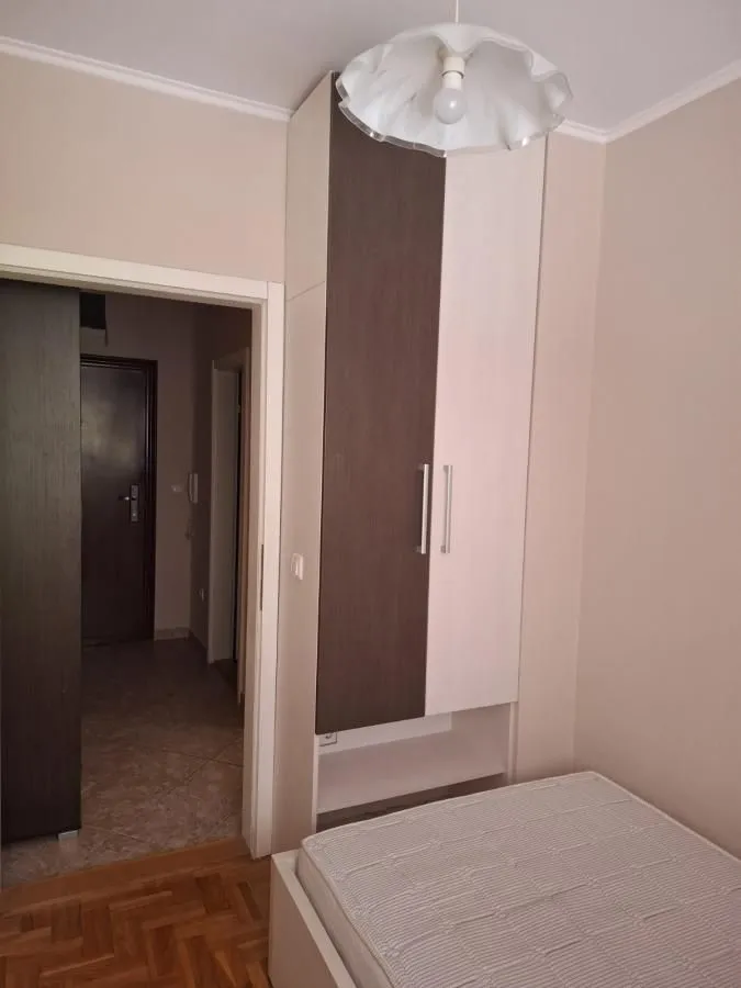 Izdavanje, jednosoban stan, 31m², Sajmište, Novi Sad