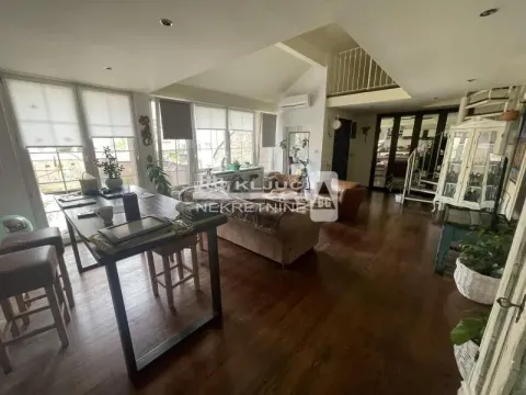 Sale, four bedroom apartment, 128m², Vračar Sve Podlokacije, Beograd - image 13