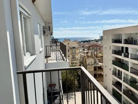 Prodaja, jednosoban stan, 46m², Centar, Budva - image 1