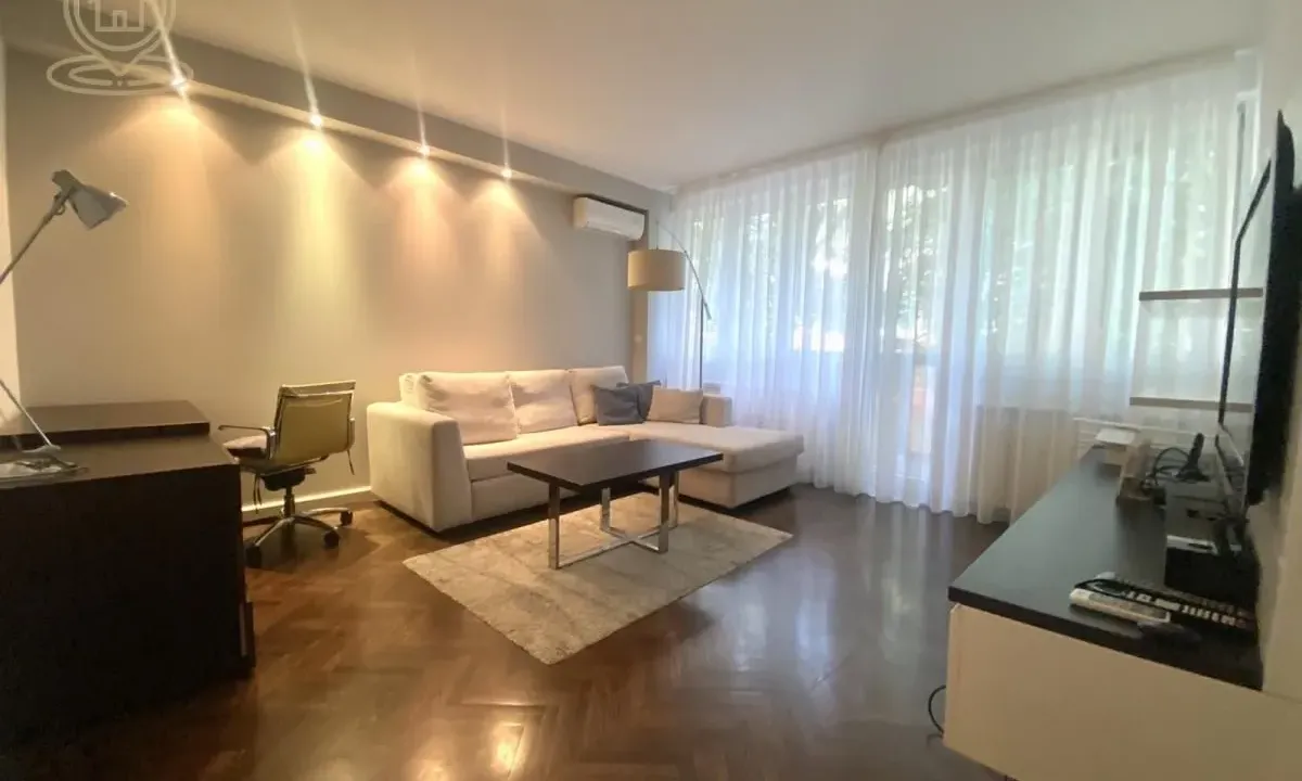 Izdavanje, dvosoban stan, 50m², Novi Beograd Sve Podlokacije, Beograd