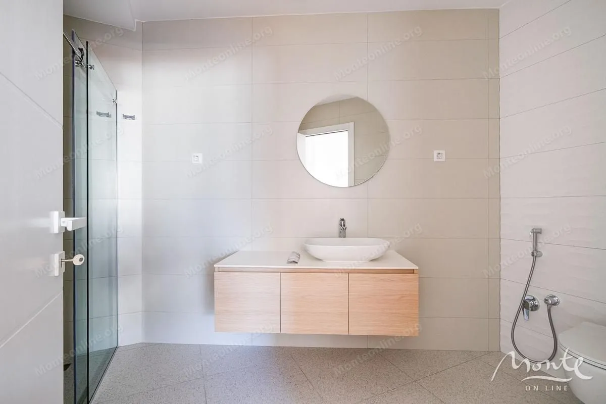 Sale, one bedroom apartment, 66m², Bečići, Budva
