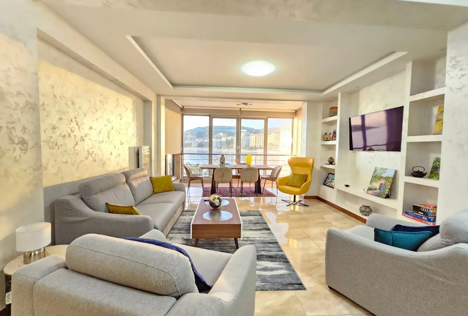 Izdavanje, dvosoban stan, 89m², Rafailovići, Budva