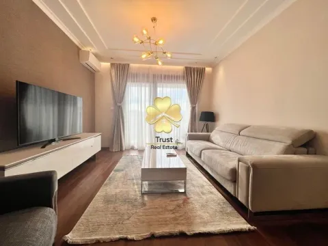 Izdavanje, jednosoban stan, 50m², Master Kvart, Podgorica