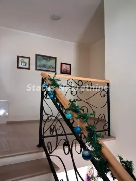 Izdavanje, kuća, 157m², Sremska Kamenica, Petrovaradin - image 13