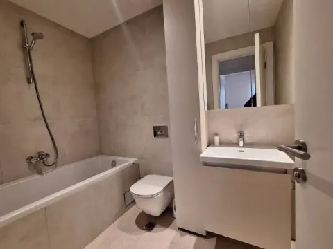 Izdavanje, trosoban stan, 78m², Beograd Na Vodi, Beograd - image 6
