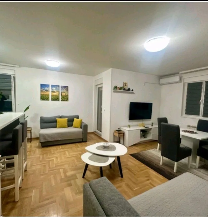 Prodaja, dvosoban stan, 52m², Obrenovac, Beograd