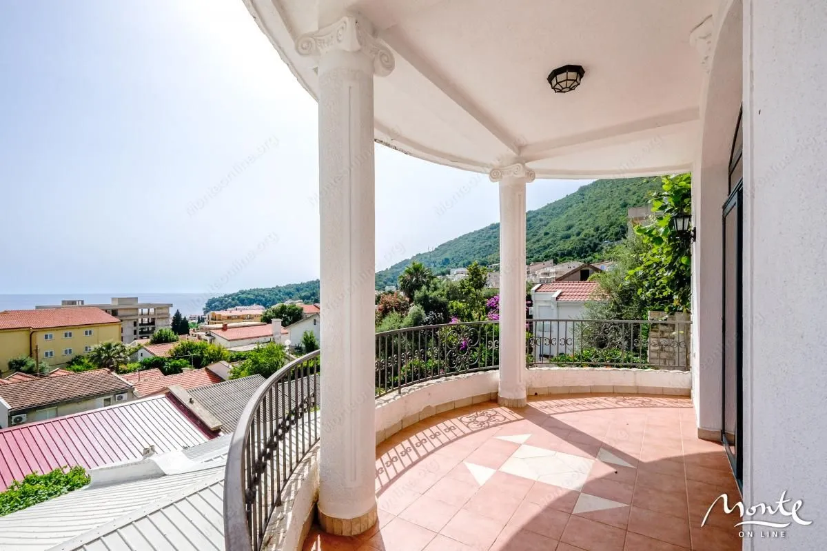 Sale, house, 560m², Petrovac, Budva
