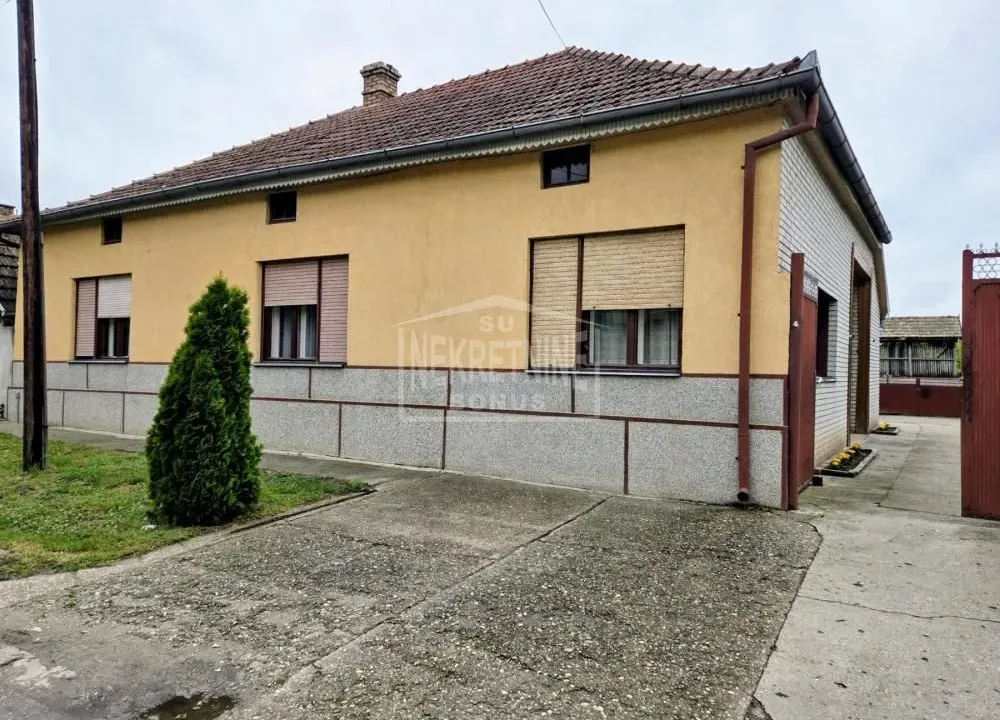 Sale, house, 231m², Pačir, Bačka Topola