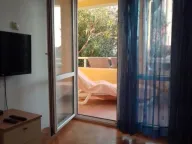 Rent, one bedroom apartment, 49m², Petrovac, Budva - image 2