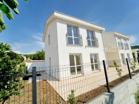 Prodaja, kuća, 184m², Hladna Uvala, Bar - image 12