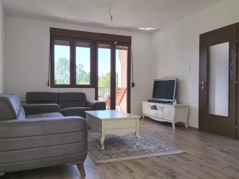 Rent, house, 120m², Piperi, Podgorica - image 2