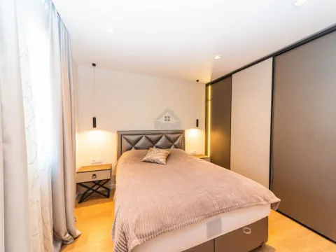 Rent, two bedroom apartment, 120m², Centar, Podgorica - image 9