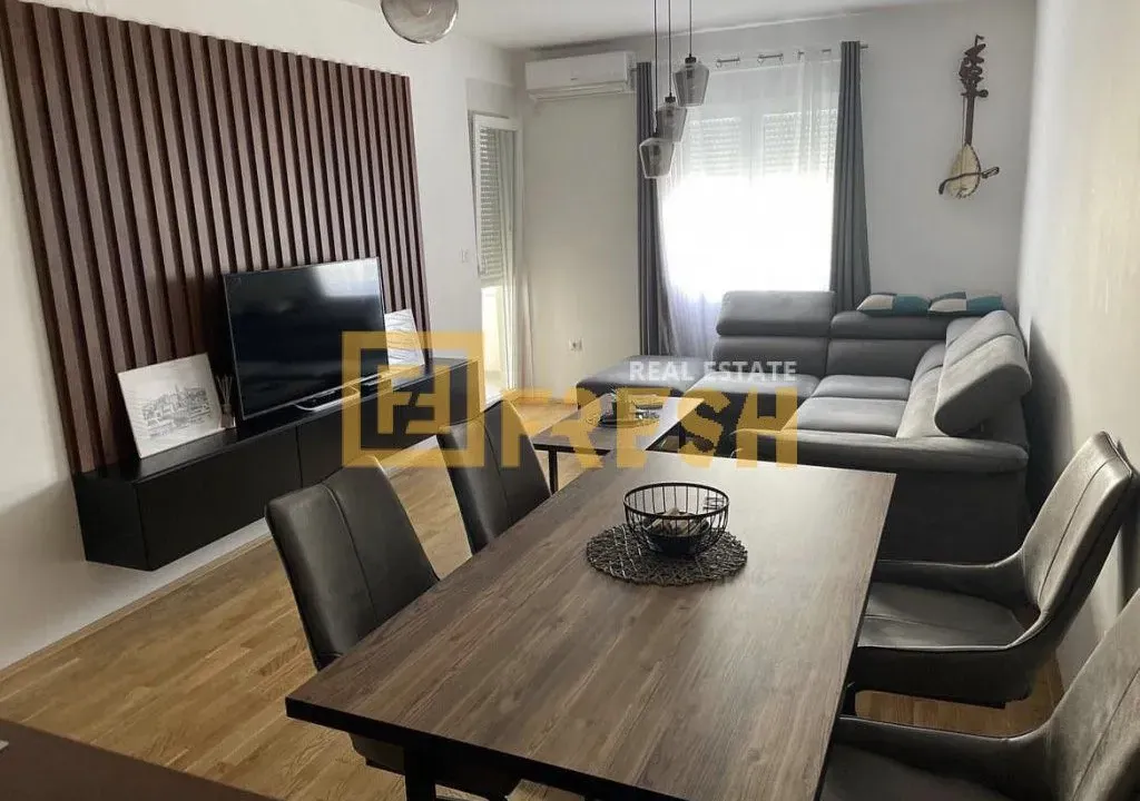 Izdavanje, jednosoban stan, 49m², Stari Aerodrom, Podgorica