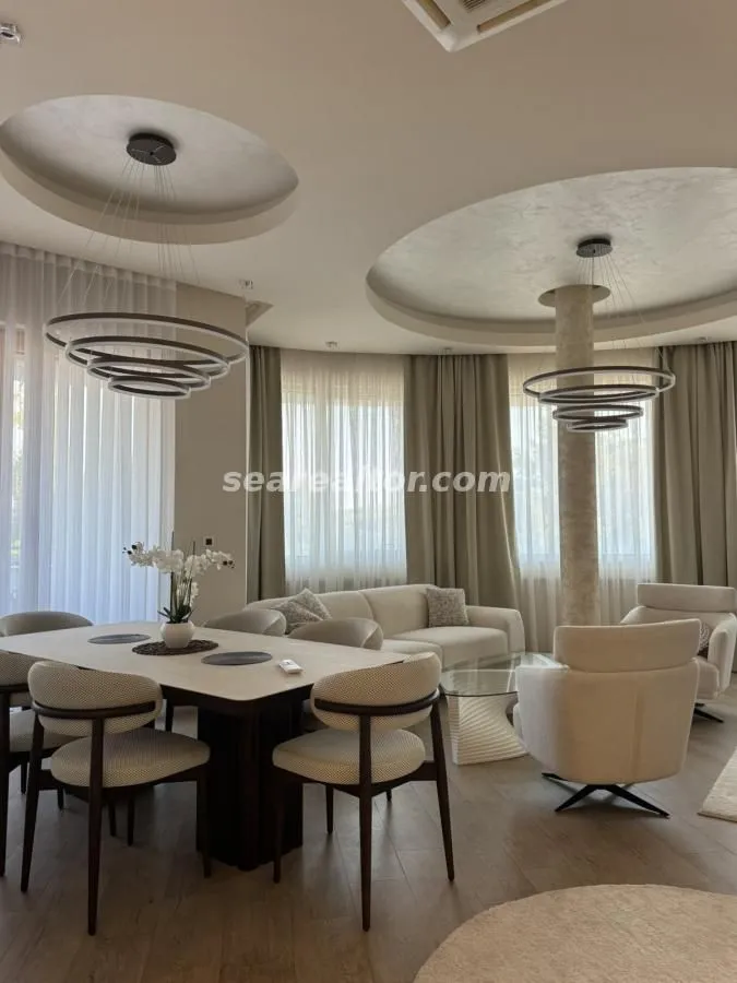 Prodaja, dvosoban stan, 117m², Budva, Crna Gora