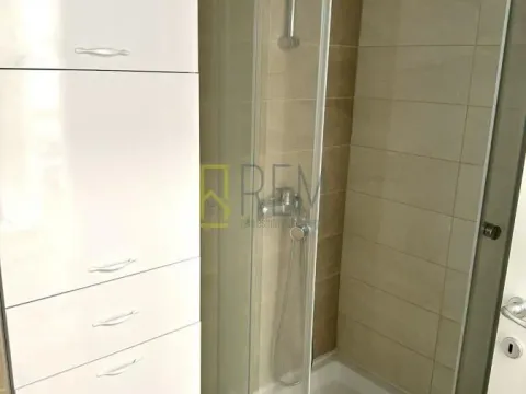 Rent, one bedroom apartment, 43m², City Kej, Podgorica - image 4