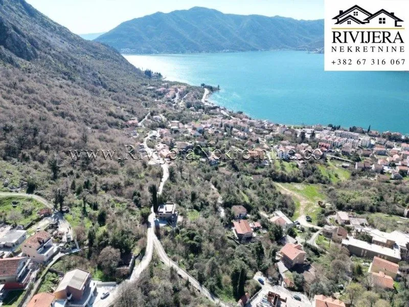 Prodaja, plac, 1241m², Risan, Kotor