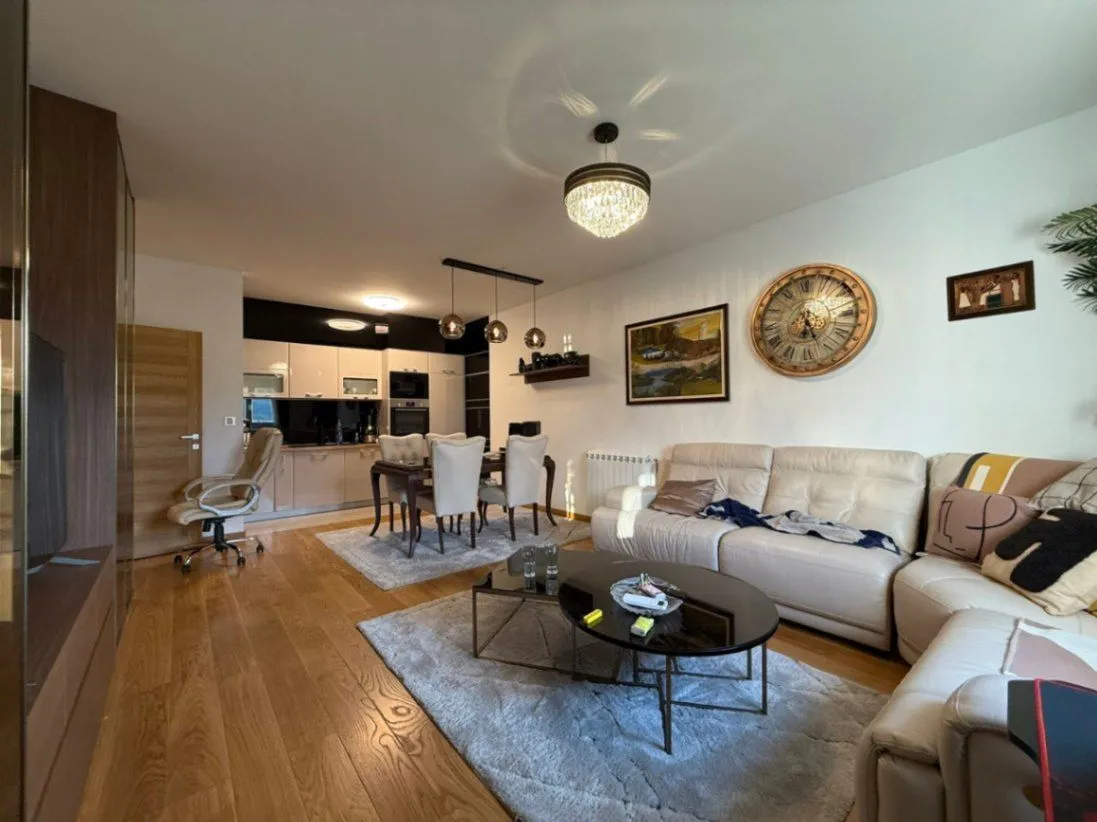 Prodaja, dvosoban stan, 77m2, New City, Podgorica