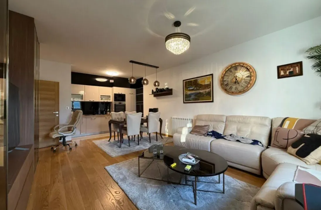 Prodaja, dvosoban stan, 77m², New City, Podgorica