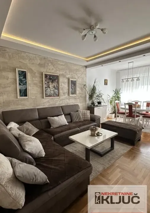 Sale, four bedroom apartment, 84m², Novo naselje, Novi Sad