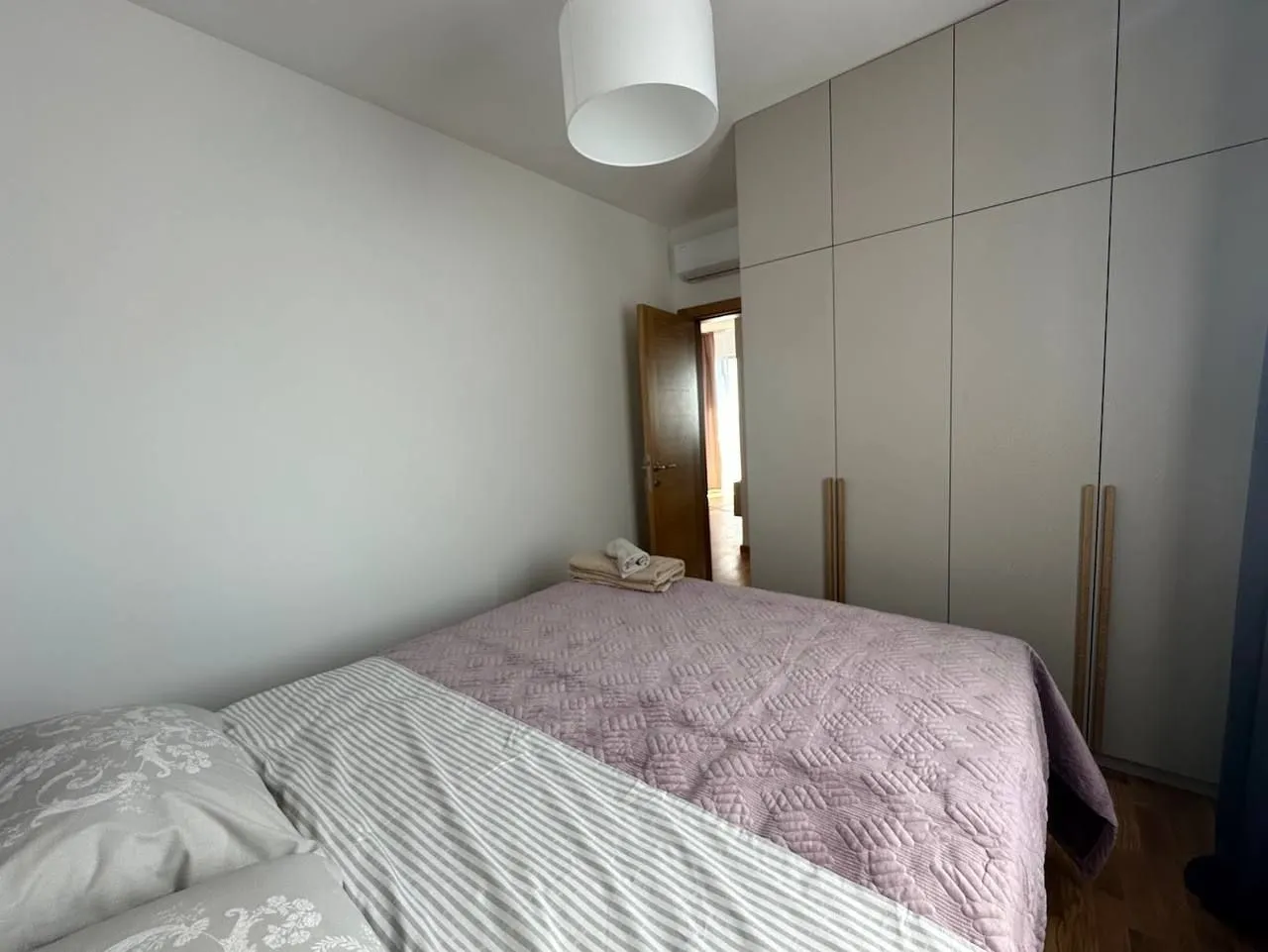 Rent, two bedroom apartment, 62m², Bečići, Budva