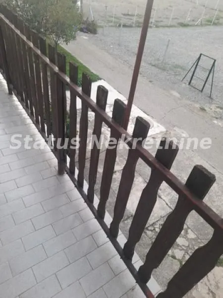 Prodaja, kuća, 200m², Futog, Novi Sad Sve Podlokacije