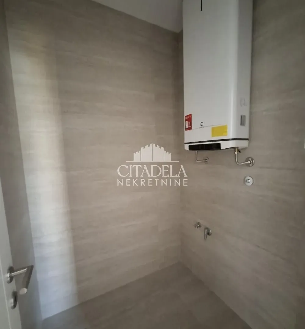 Prodaja, četvorosoban stan, 131m², Čukarica, Beograd
