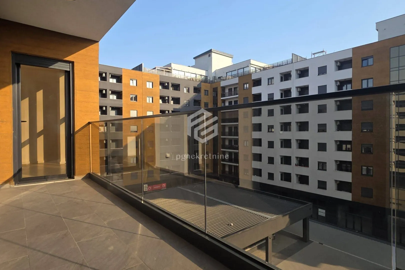 Rent, two bedroom apartment, 64m², Stari Aerodrom, Podgorica