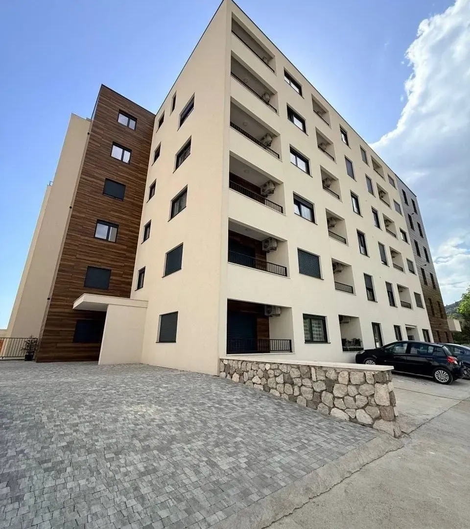 Sale, one bedroom apartment, 44m², Bečići, Budva