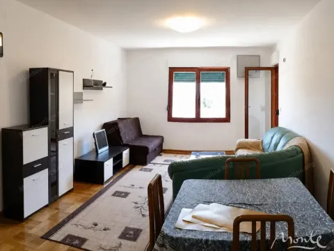 Sale, one bedroom apartment, 54m², Petrovac, Budva - image 2
