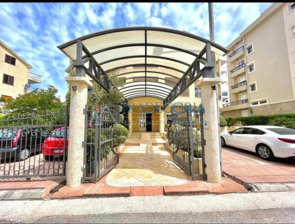 Prodaja, ugostiteljski objekat, 2300m², Budva, Crna Gora