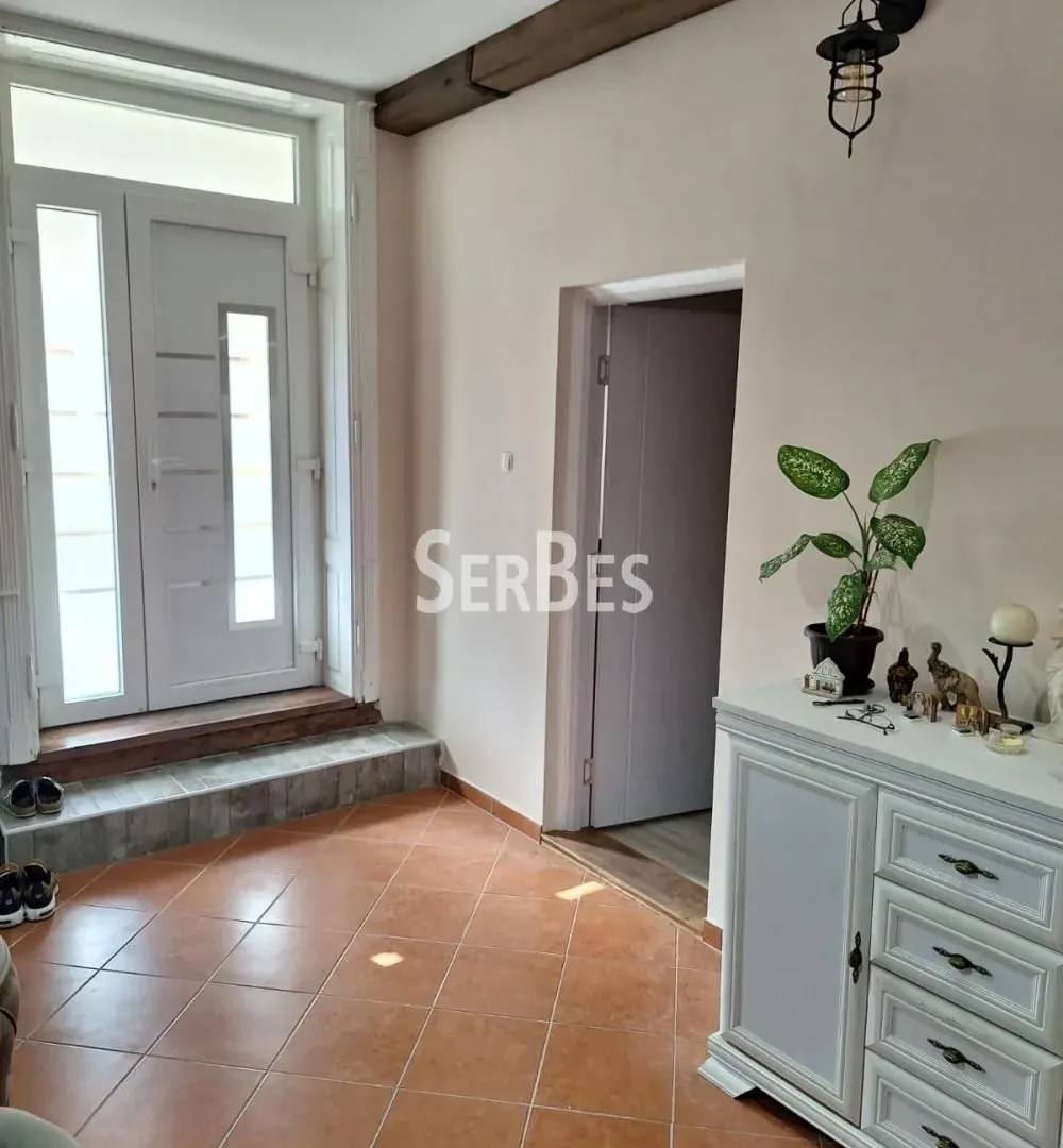 Prodaja, kuća, 224m², Sremski Karlovci, Novi Sad
